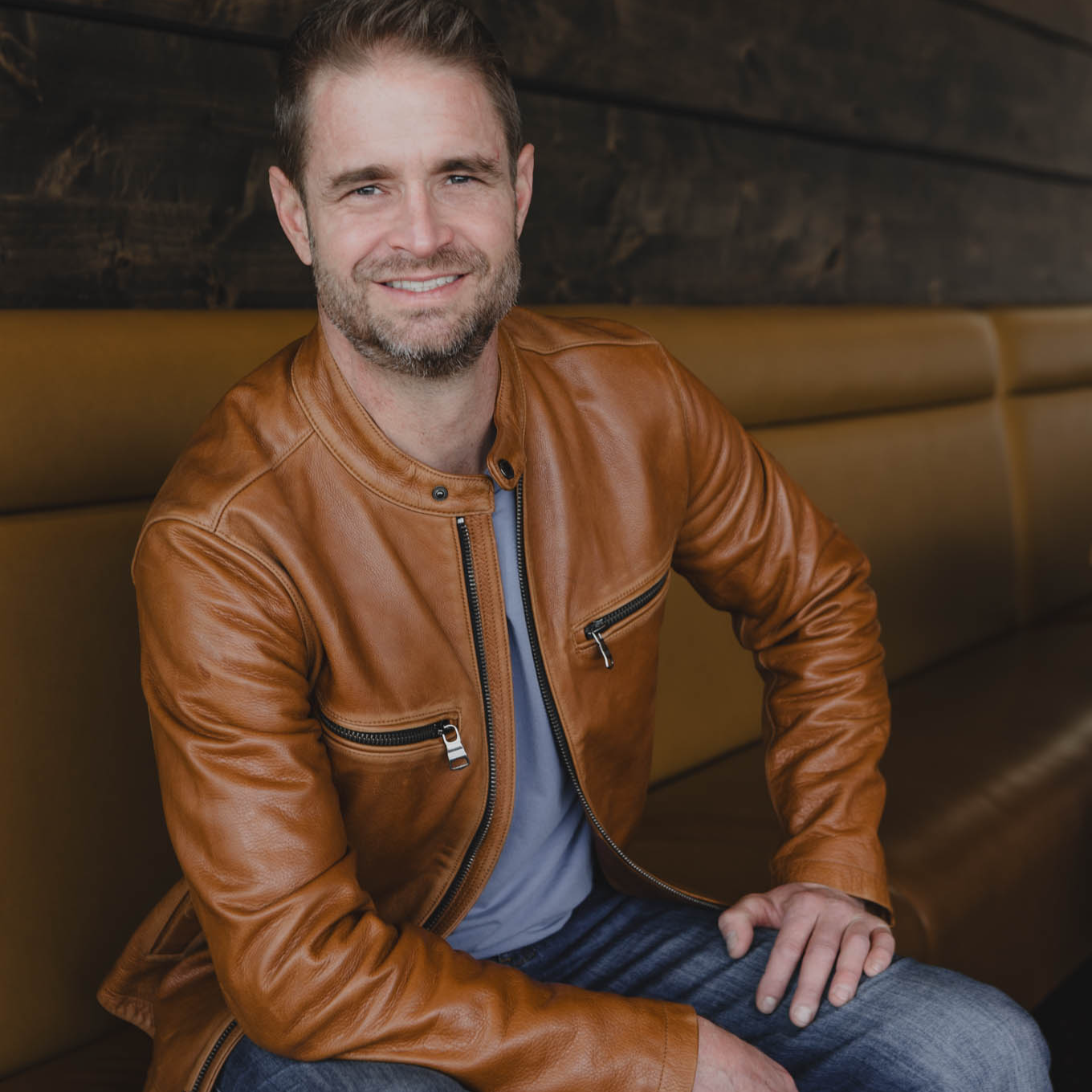 Agent profile picture