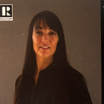 Agent profile picture