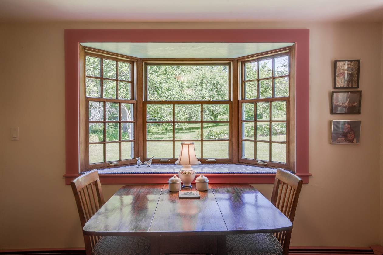 New England horse farm , barn and 20+ acres Princeton, Worcester