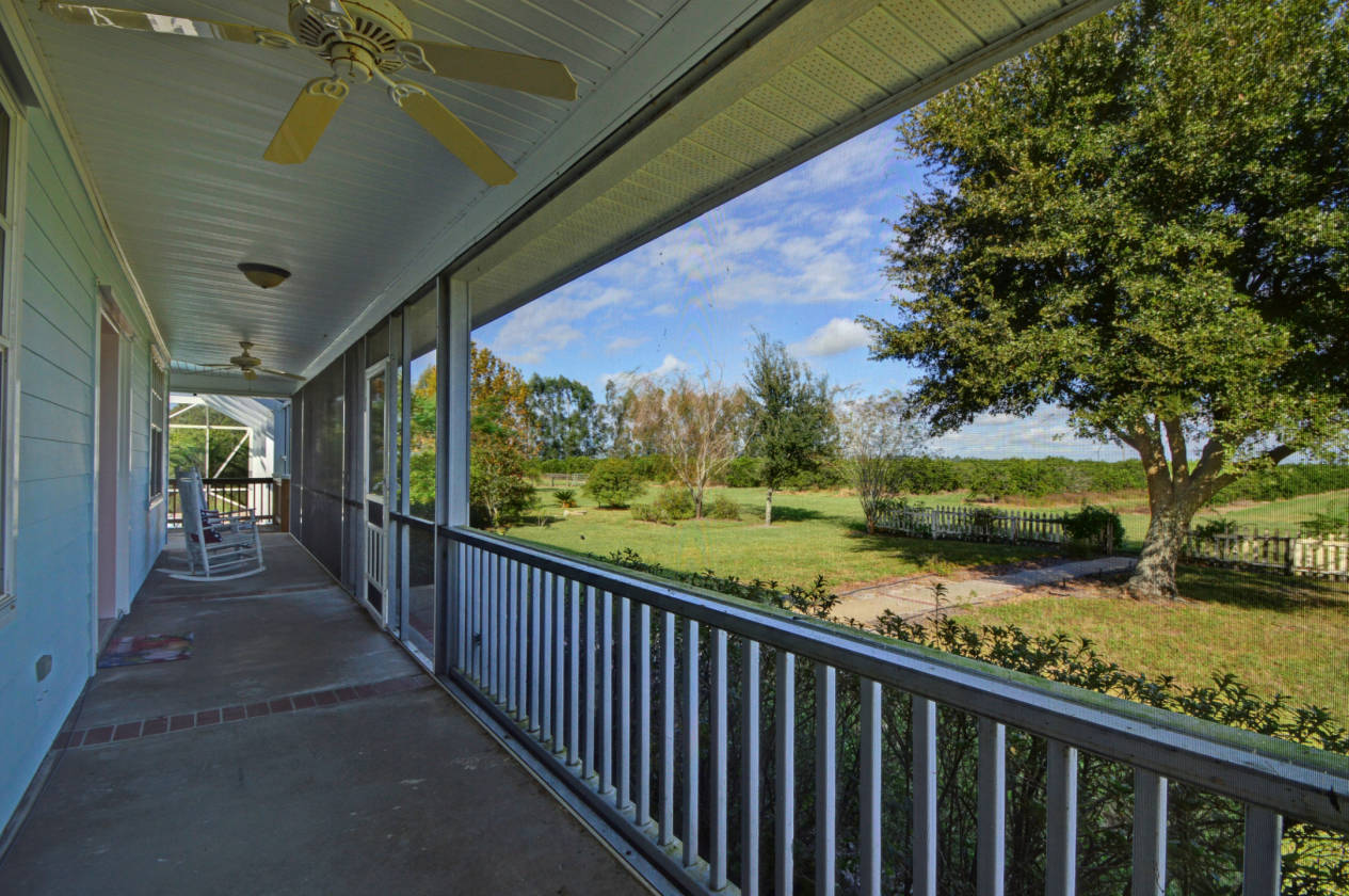 Enjoy the Country Life on a 20 Acre Farm Home! Vero Beach, Indian