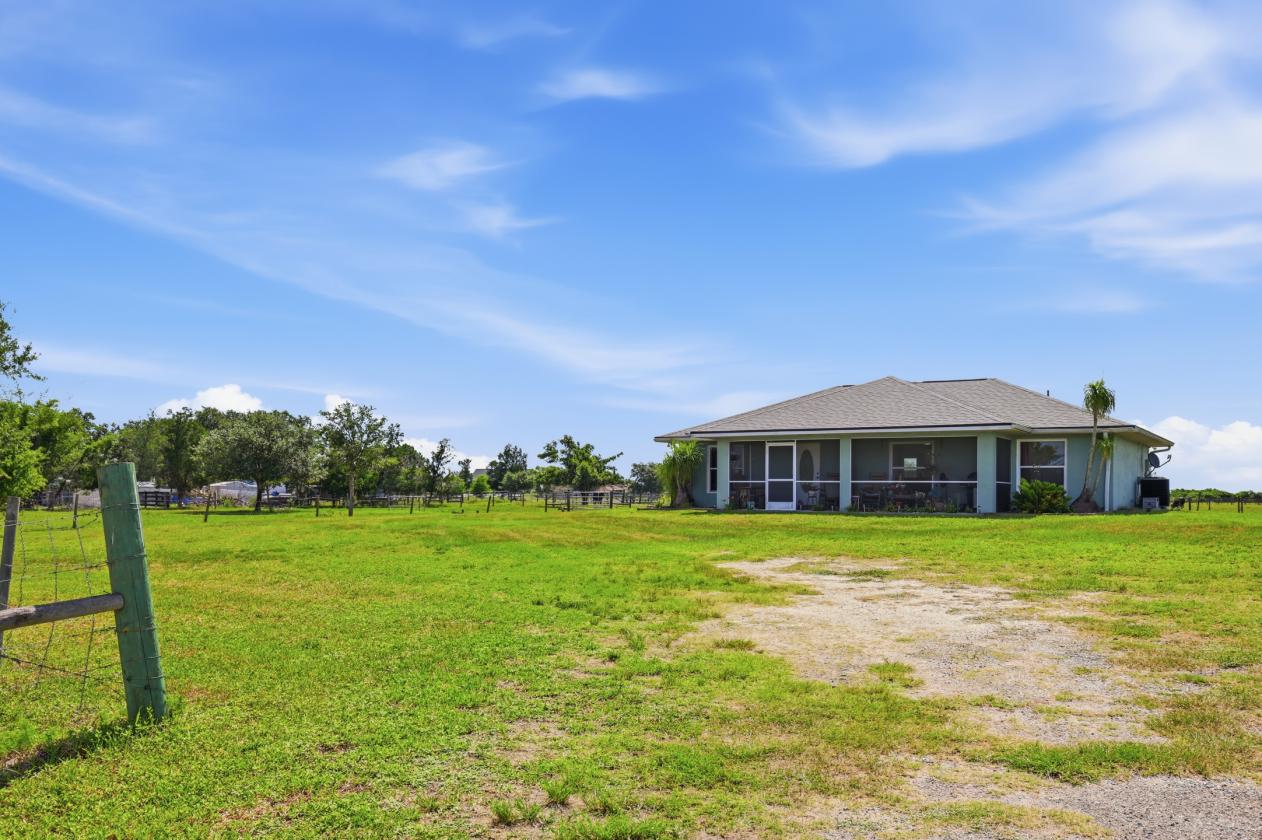 Horse Property with charm - photo 4