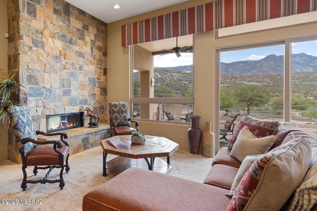 Private Ranch Estate with Stables - photo 26