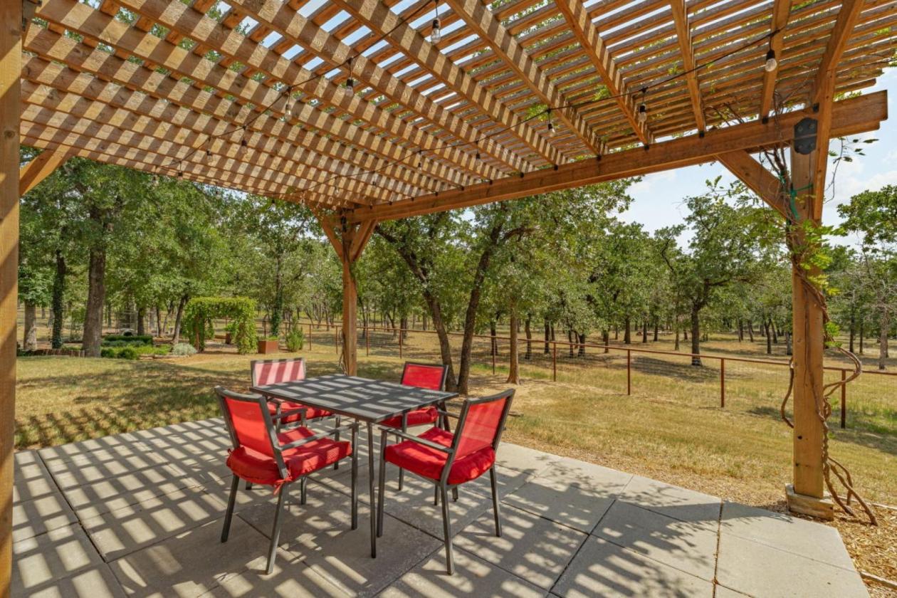 10 Acre, 3/2, Horse Property in Horsemans Ranch - photo 26