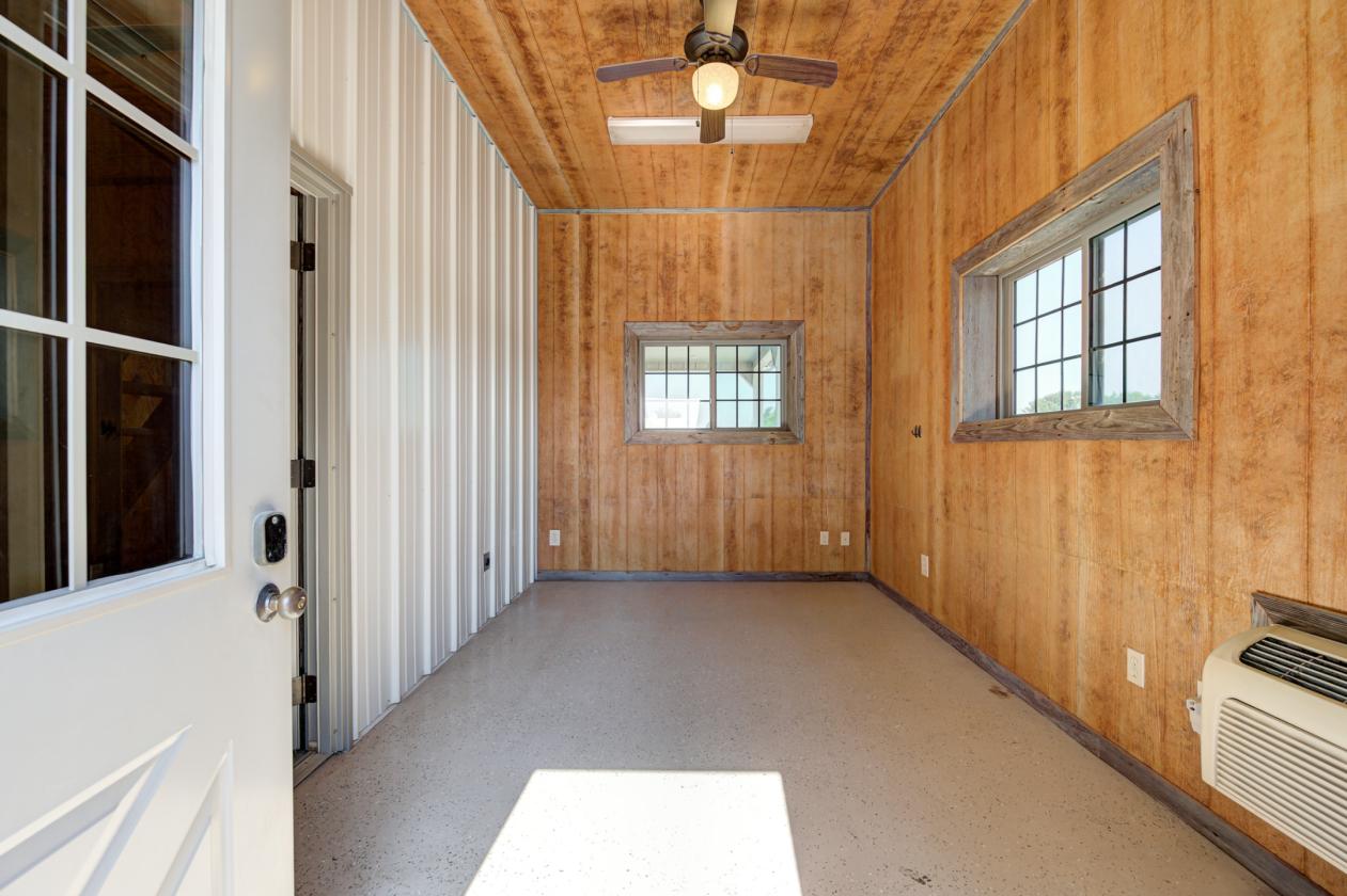 Luxury Horse Property - photo 7