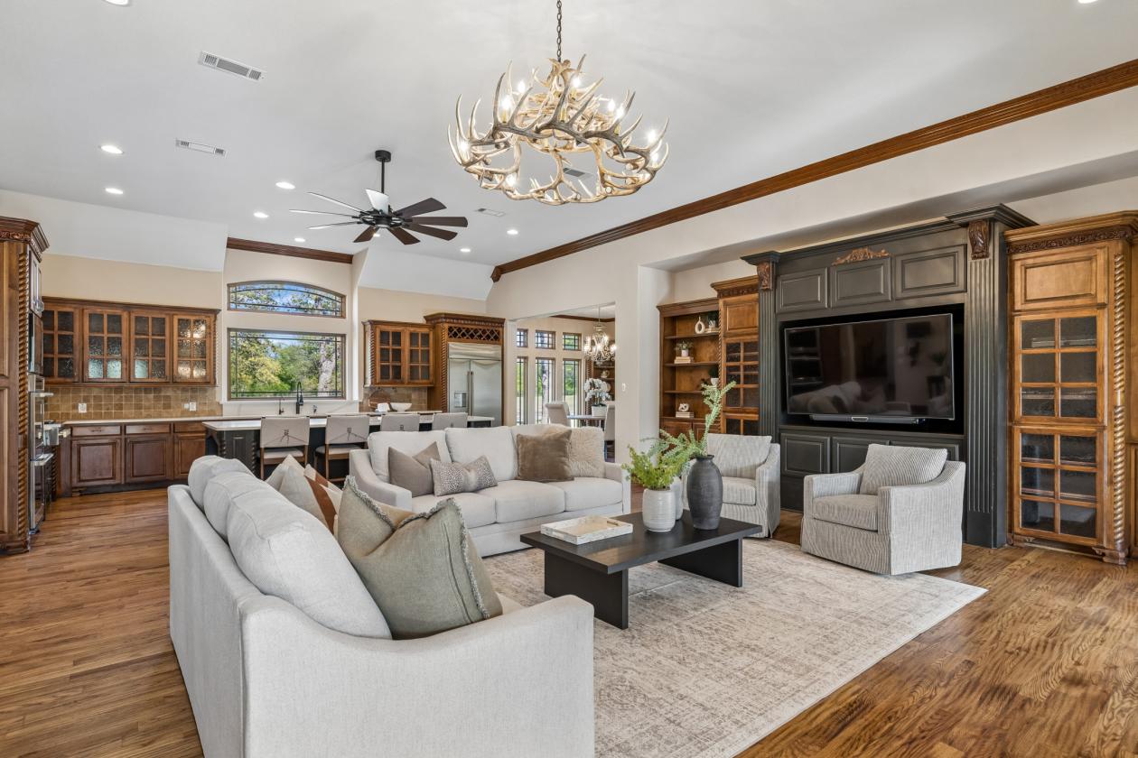 Luxury Living and Equestrian Infrastructure - photo 23