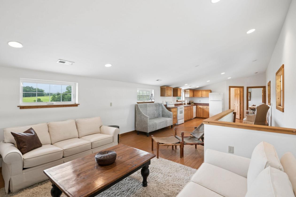 Rare Acreage. Private Equestrian Estate. - photo 15