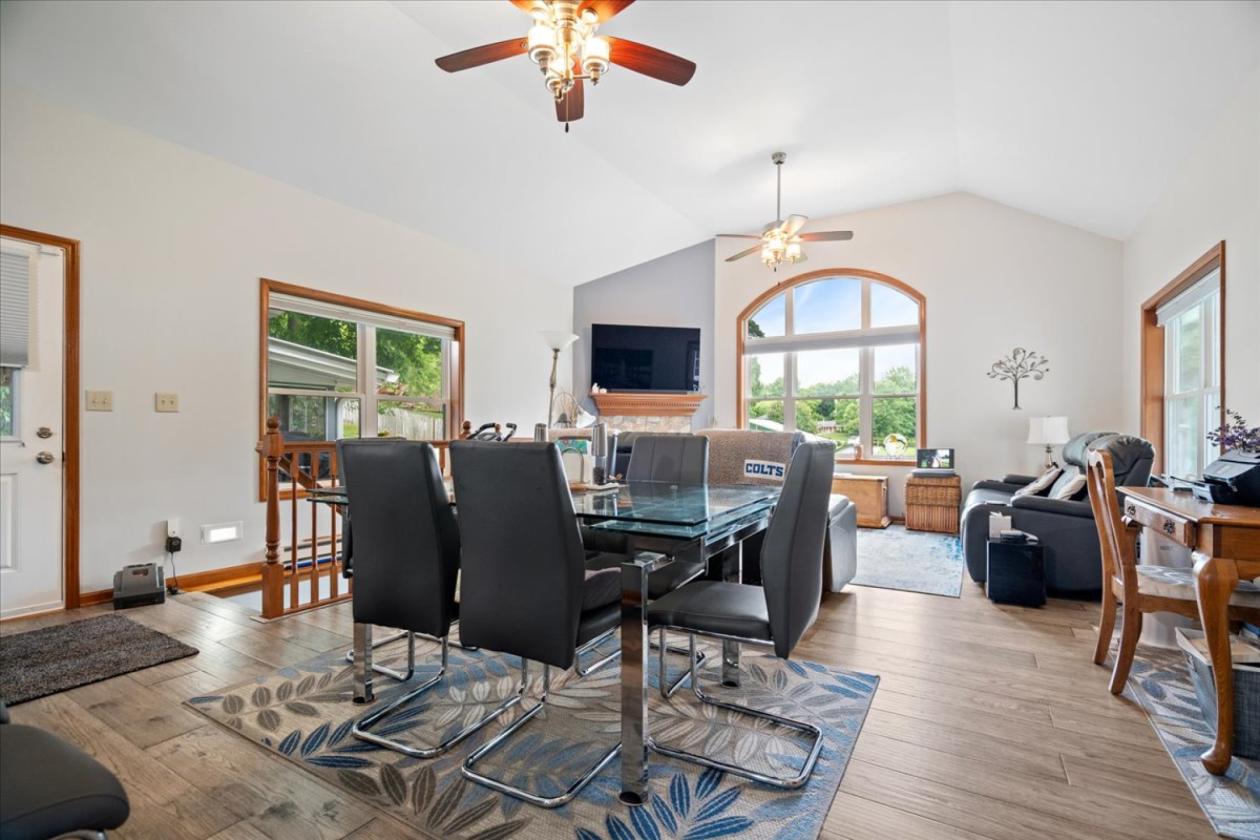 Nearly 12 acre horse farm! - photo 16