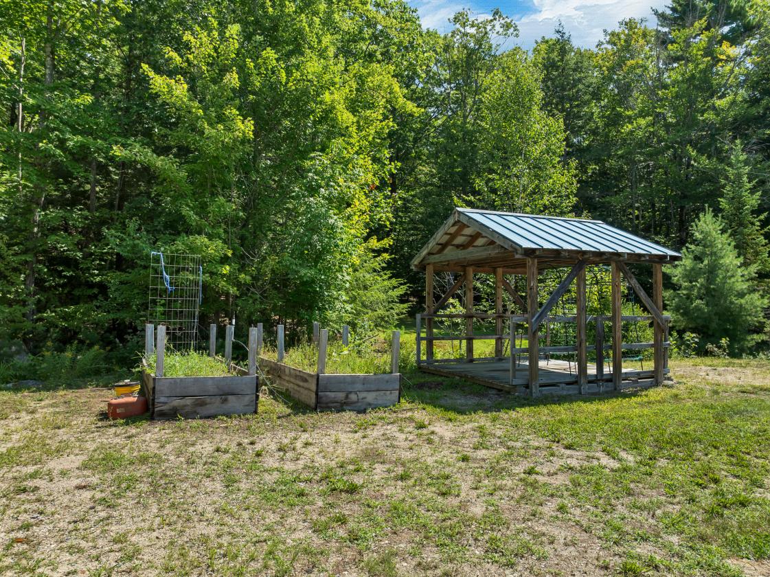 5.76-Acre Private Estate - photo 9