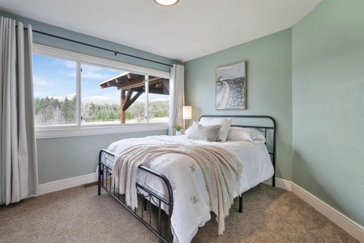 Equestrian Estate | Home, Acreage & 360° Views - photo 19