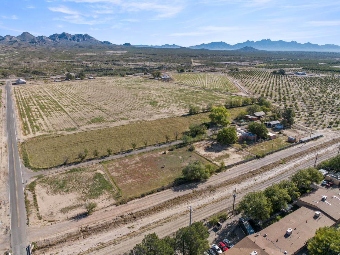 7 ACRE HORSE PROPERTY WITH THREE HOUSES - photo 19