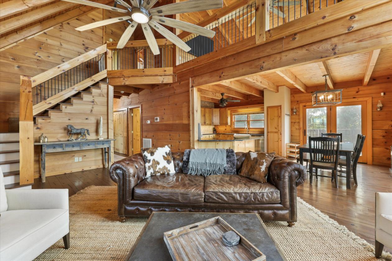 50 Acre Farm | Luxury Home + Equestrian Business - photo 4