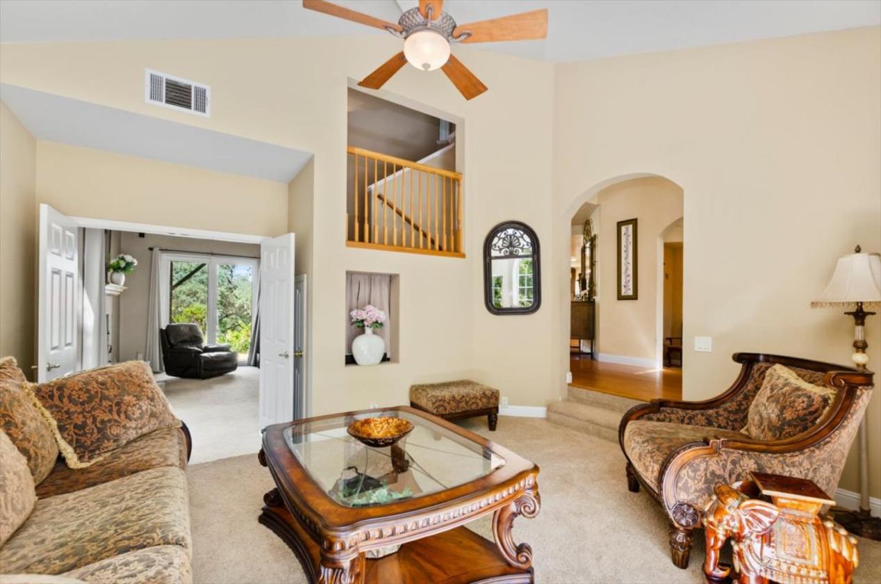 Beautiful Country home for the family on 5+ AC - photo 22