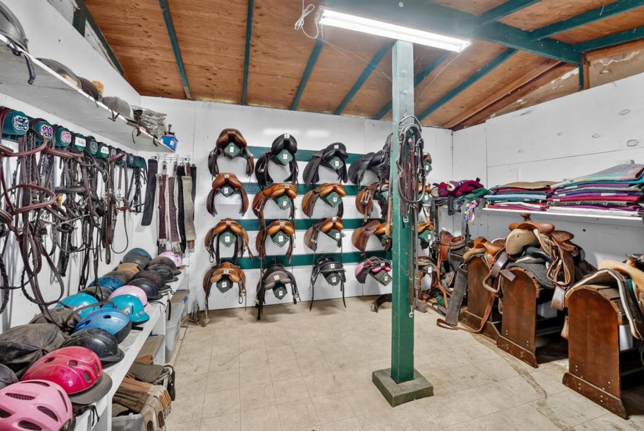 Legendary Willowpond Equestrian Estate - photo 11