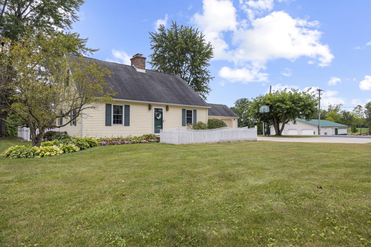 Horse Property w/ Indoor Arena & 4-Stall Barn - photo 1