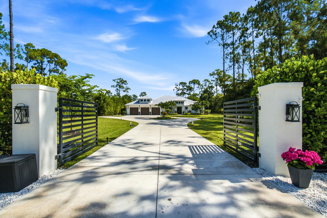 Redefined Luxury Hobby Farm Living - photo 17