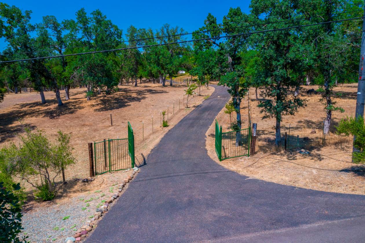 Horse Property for sale.