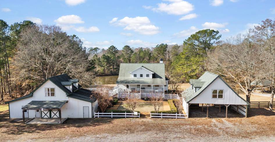 Horse Property for sale.