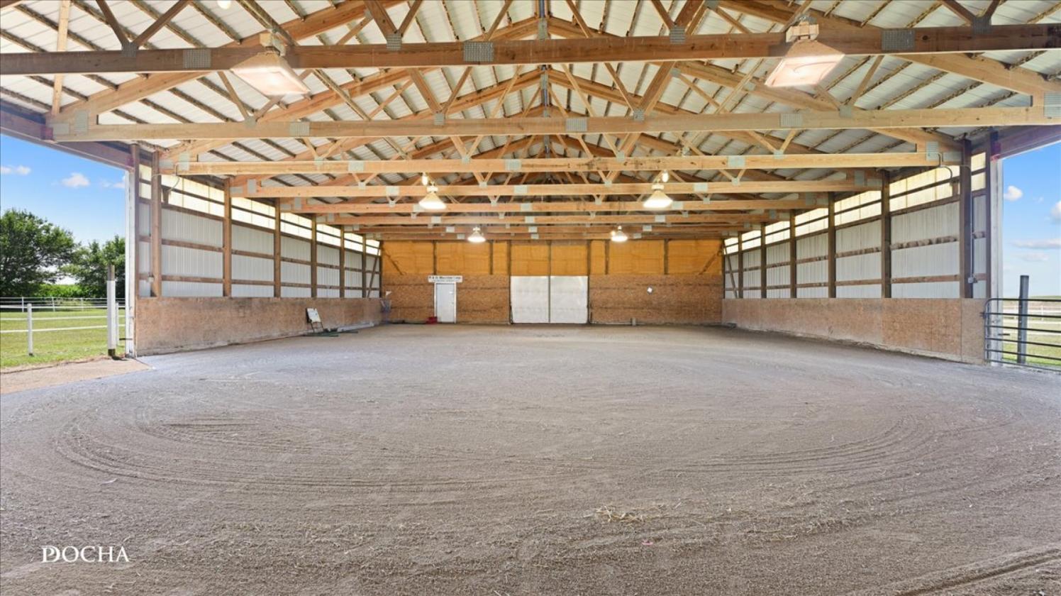 10 Acre Equestrian Estate! - photo 26