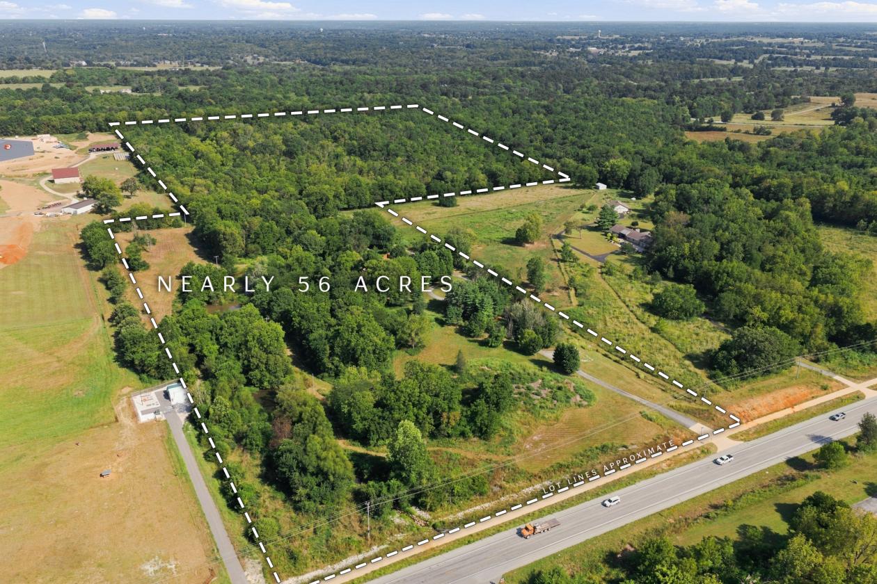Legacy 56 ac. Estate- 7,800 sqft home, barn, creek - photo 2