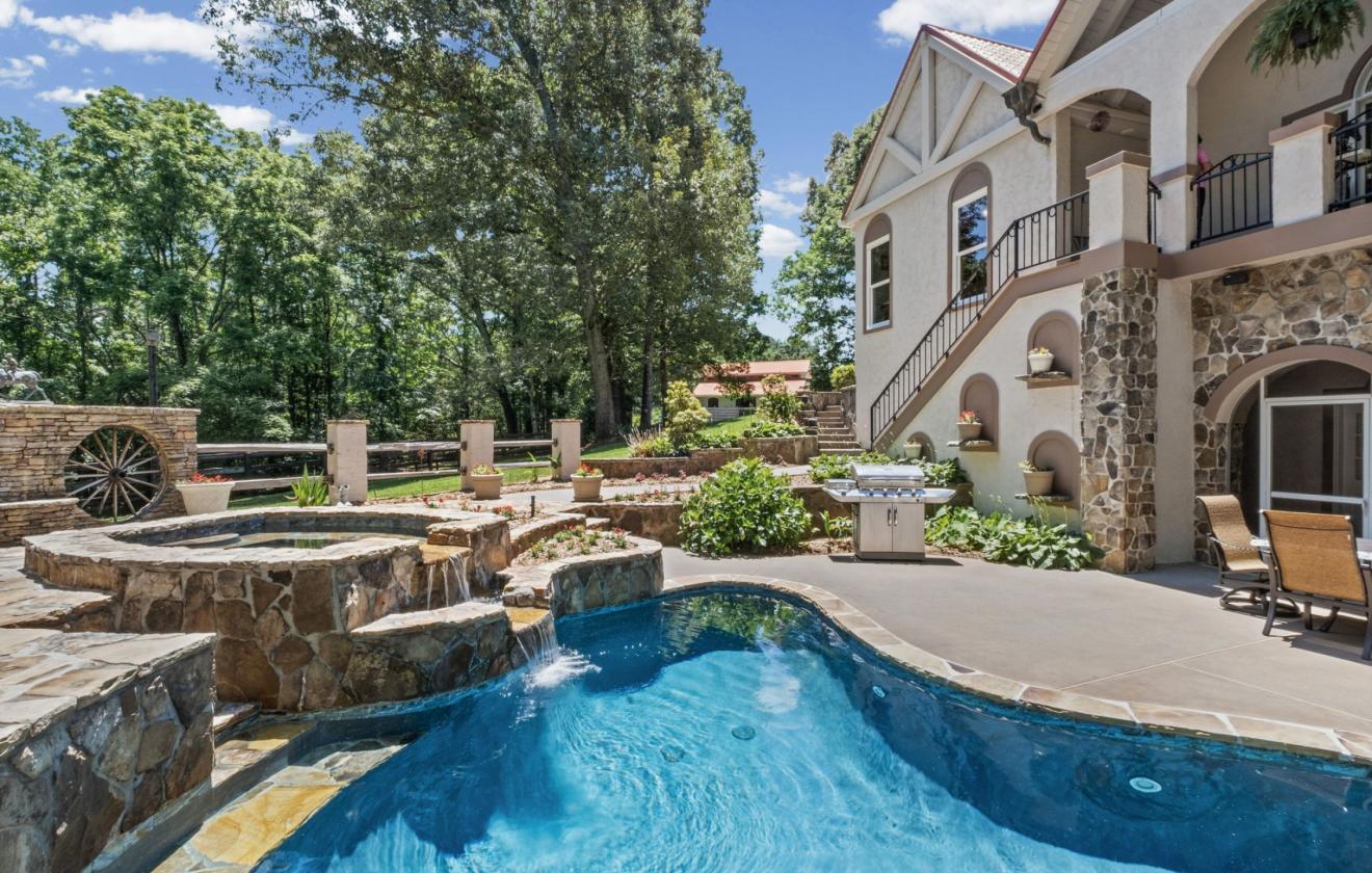 Country Estate, Minutes from Downtown - photo 7