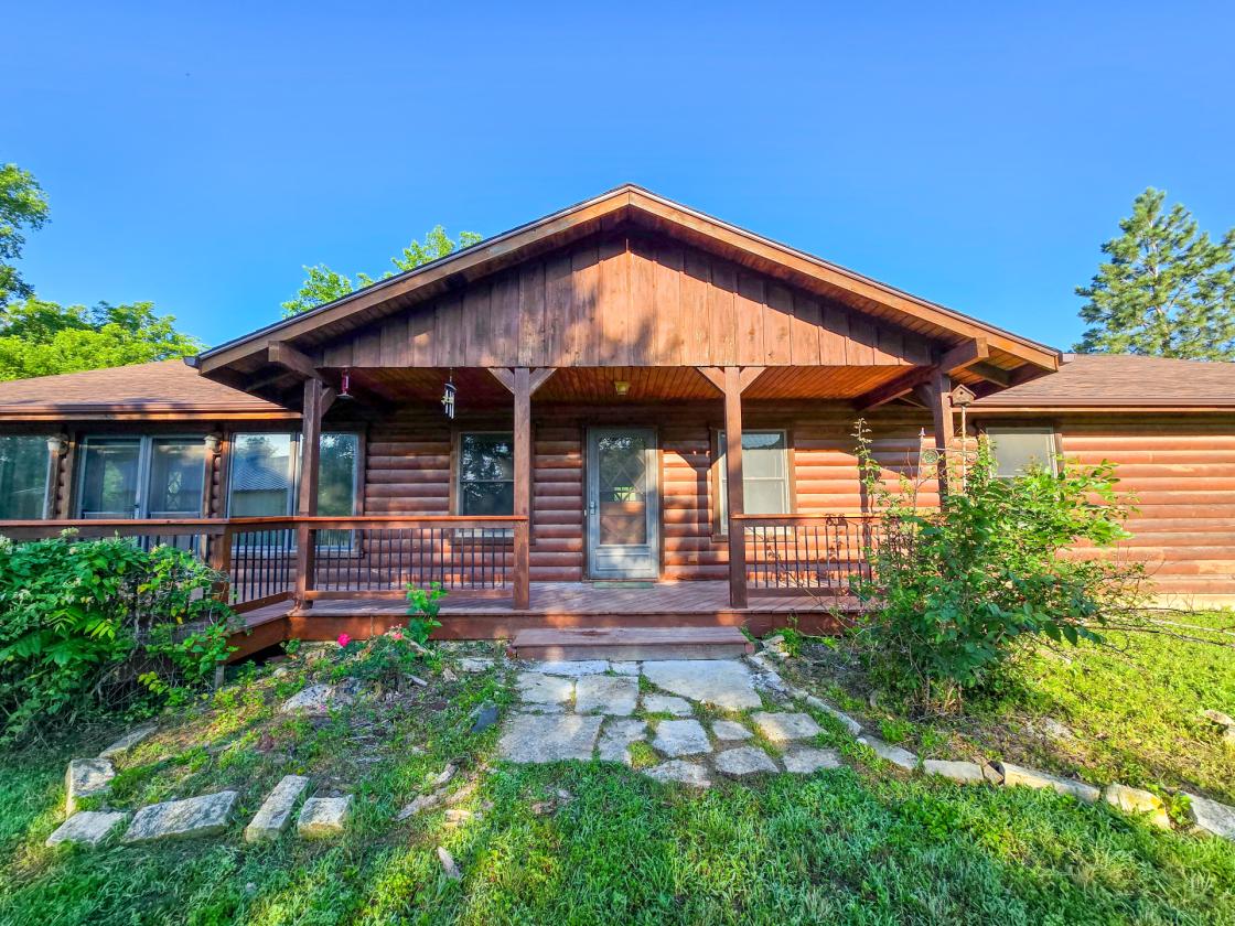 +/-174.7 ac with Log Home, Morton, and Horse Barn - photo 2