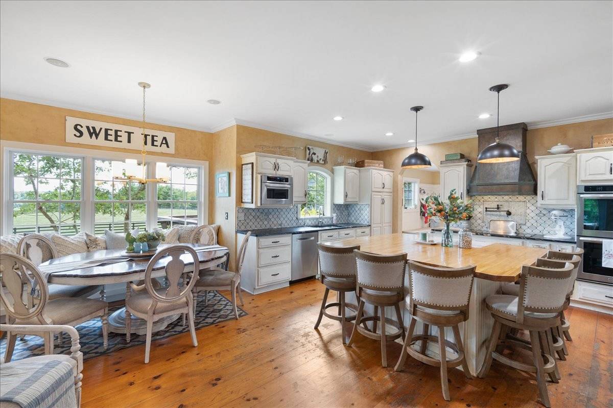 Storybook Charm Meets Modern Luxury on 20 Acres - photo 8