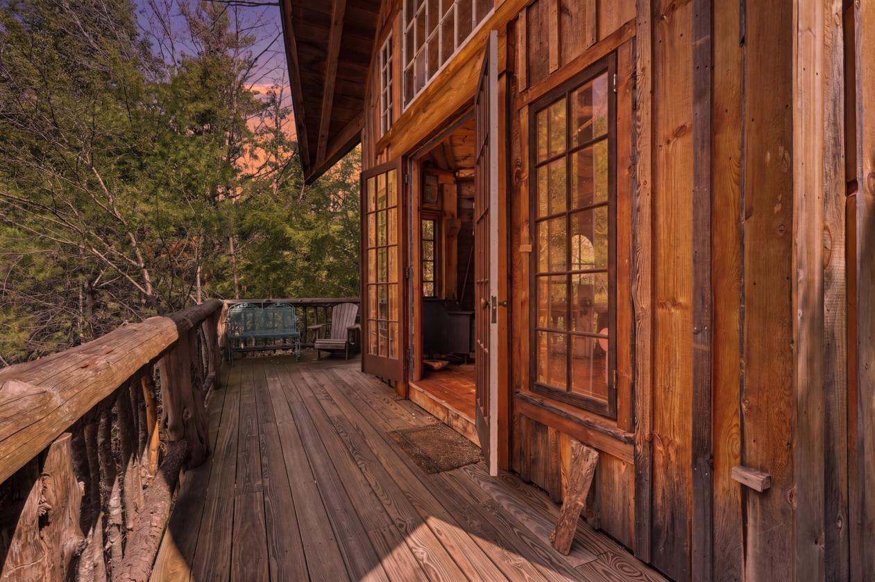 Equestrian Estate with Stunning Antique Farmhouse - photo 18