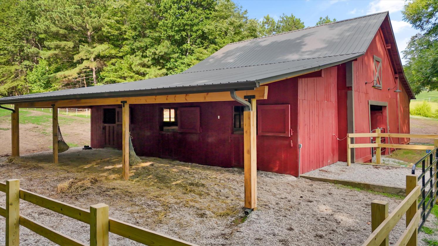 87-Acre Equestrian Farm & Restored Historic Barn - photo 4