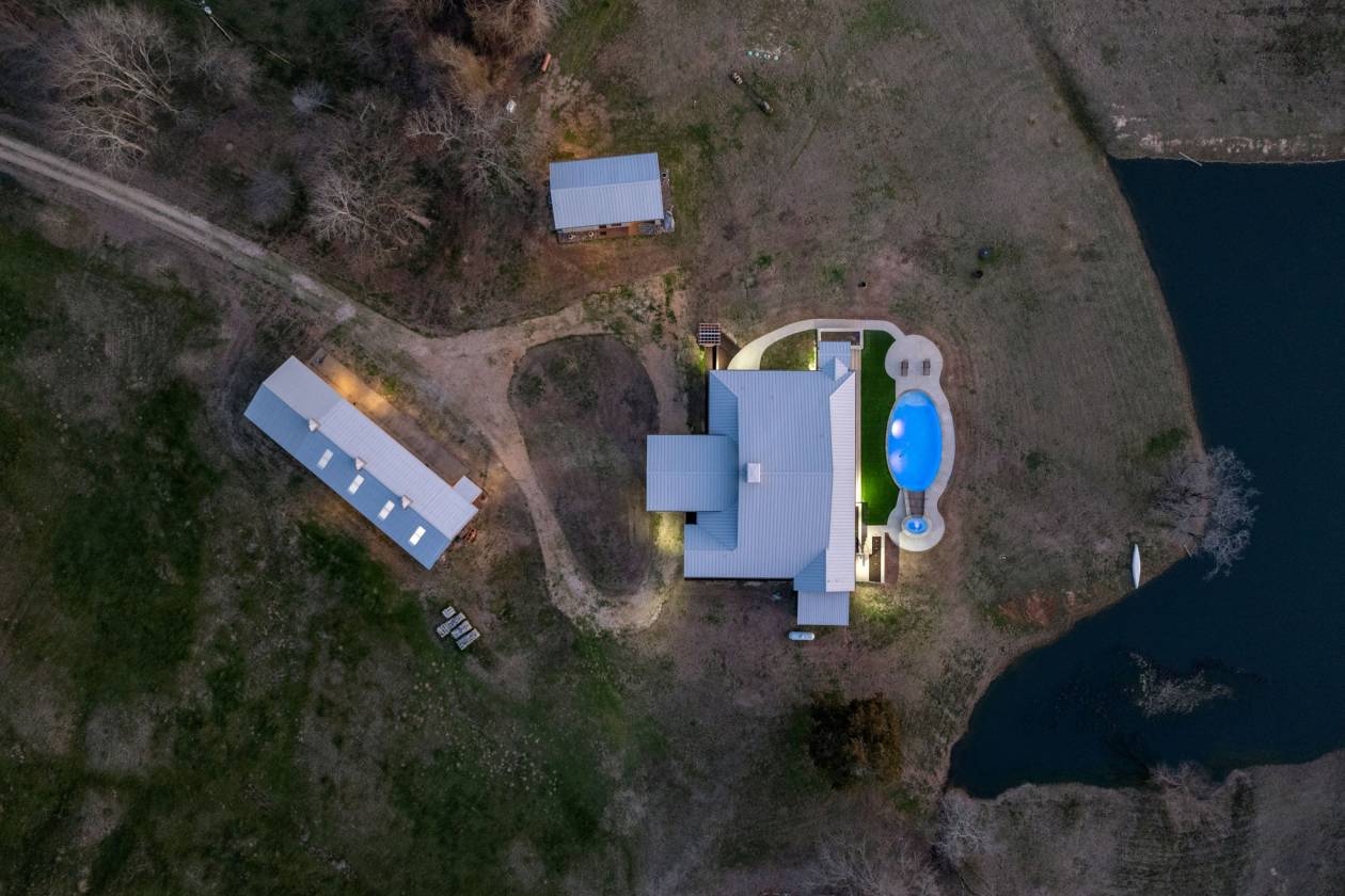 Horse Property for sale.