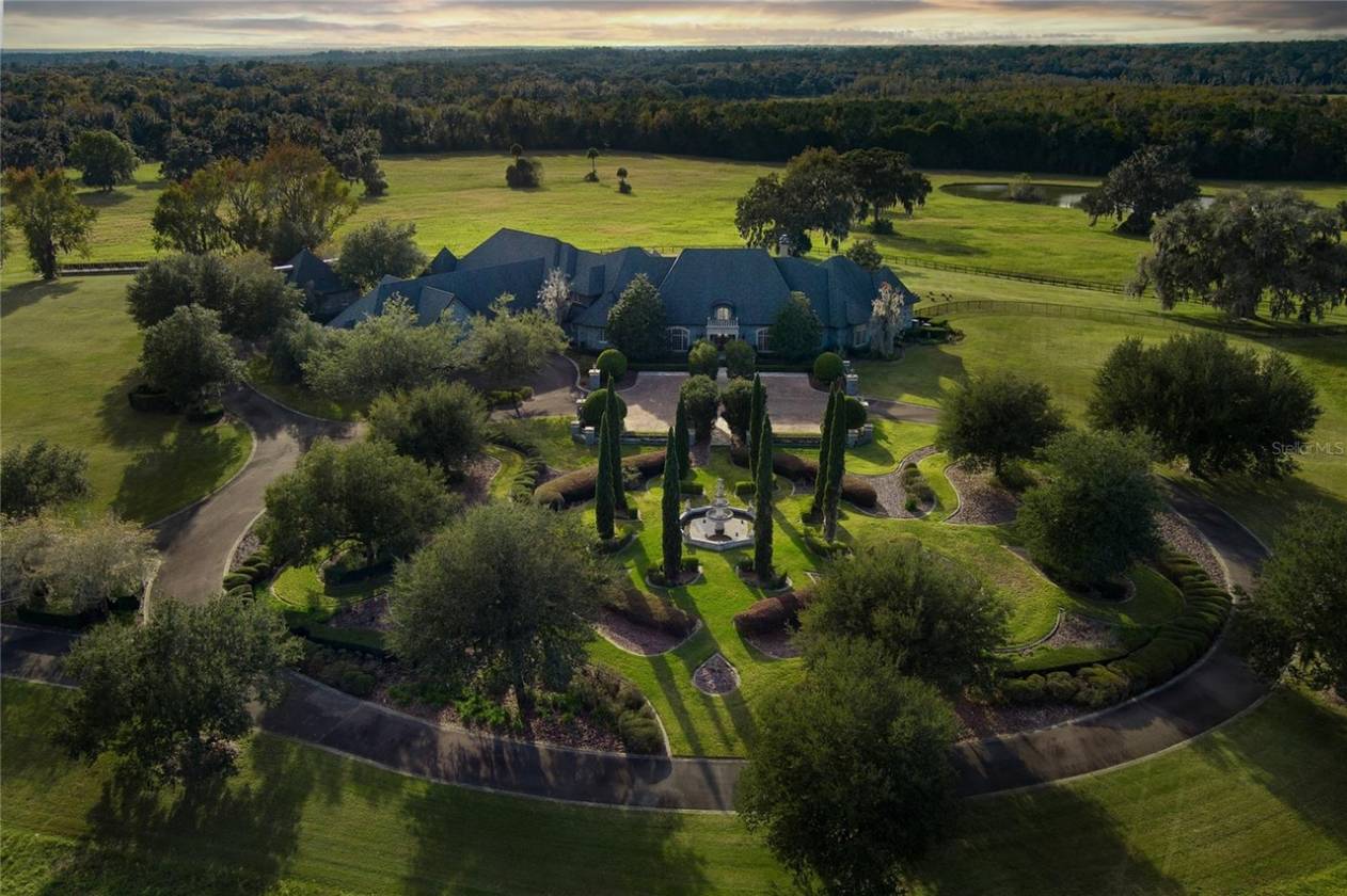 Horse Property for sale.
