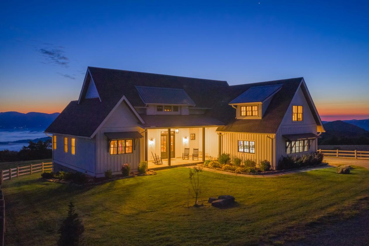 Sorrel Sky Farm Luxury Mountain Equestrian Estate - photo 1