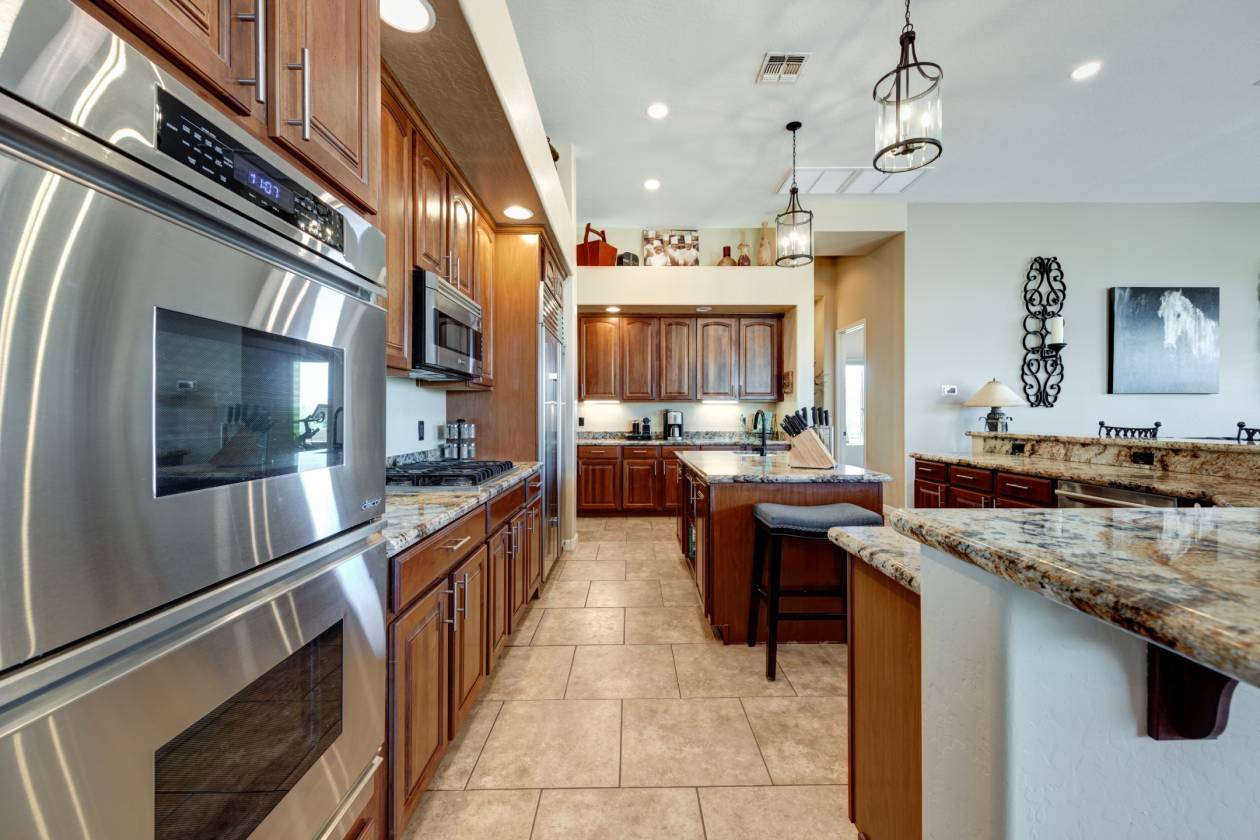 Scottsdale AZ luxury equestrian property with guest house and VIEWS