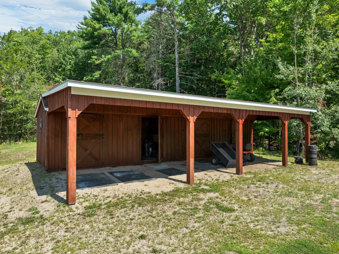 5.76-Acre Private Estate - photo 6