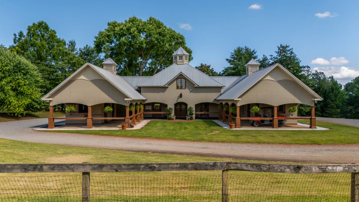 Horse Property for sale.