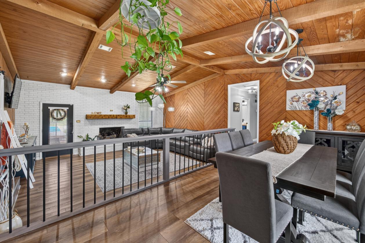 Exceptional 23.2-acre Country Property - photo 9