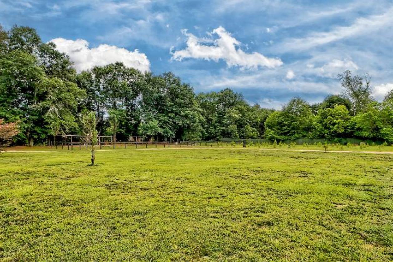32.84 ACRES. EQUESTRIAN FACILITIES. - photo 7