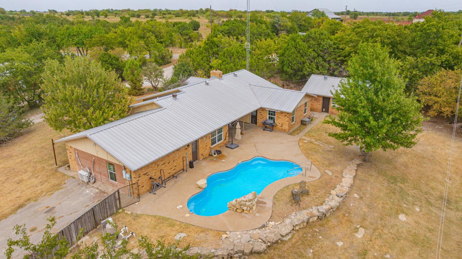 Weatherford TX Horse Property on 3.7 Acres w/ Pool - photo 13