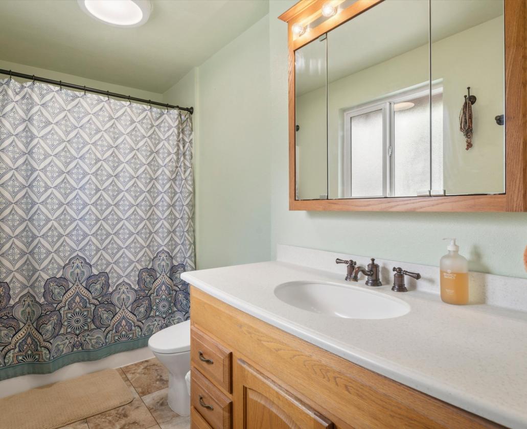 Turnkey Horse Farm and Cozy Home - photo 25