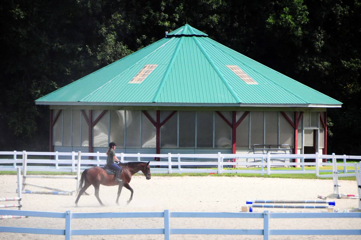 Spectacular equestrian estate in beautiful Vermont river valley
