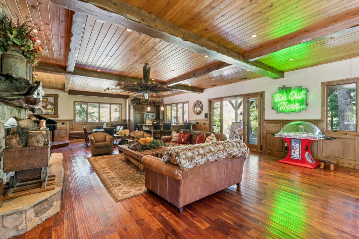 Luxury Equestrian Estate in the Mountains - photo 22