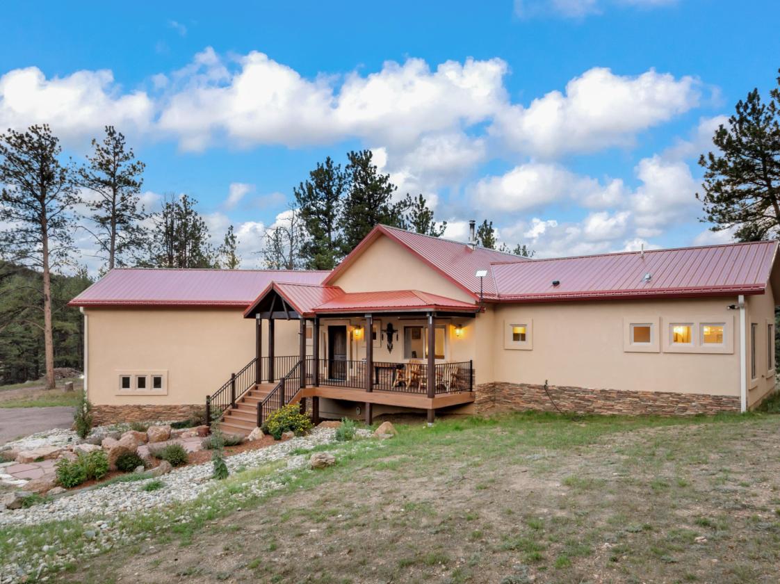 Colorado Luxury — 48 Acres, Barn & National Forest - photo 9