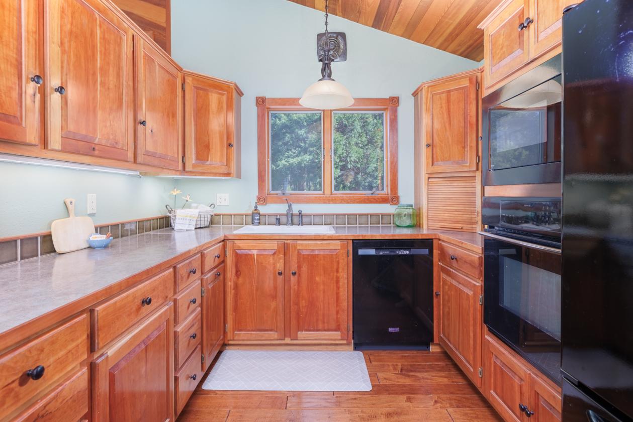 Home with Barn and nearly 24 Acres of fenced land - photo 7