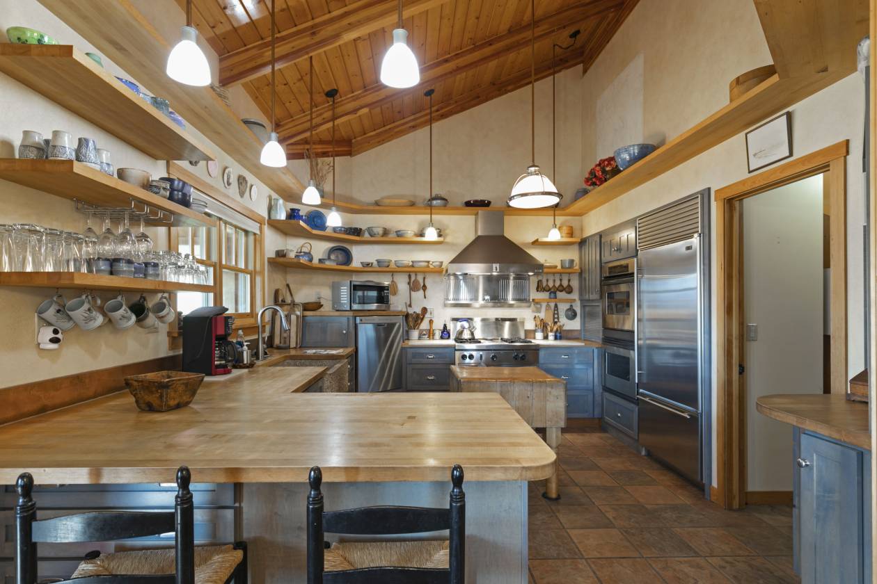 Phantom Spring Ranch on 470± Acres - photo 7