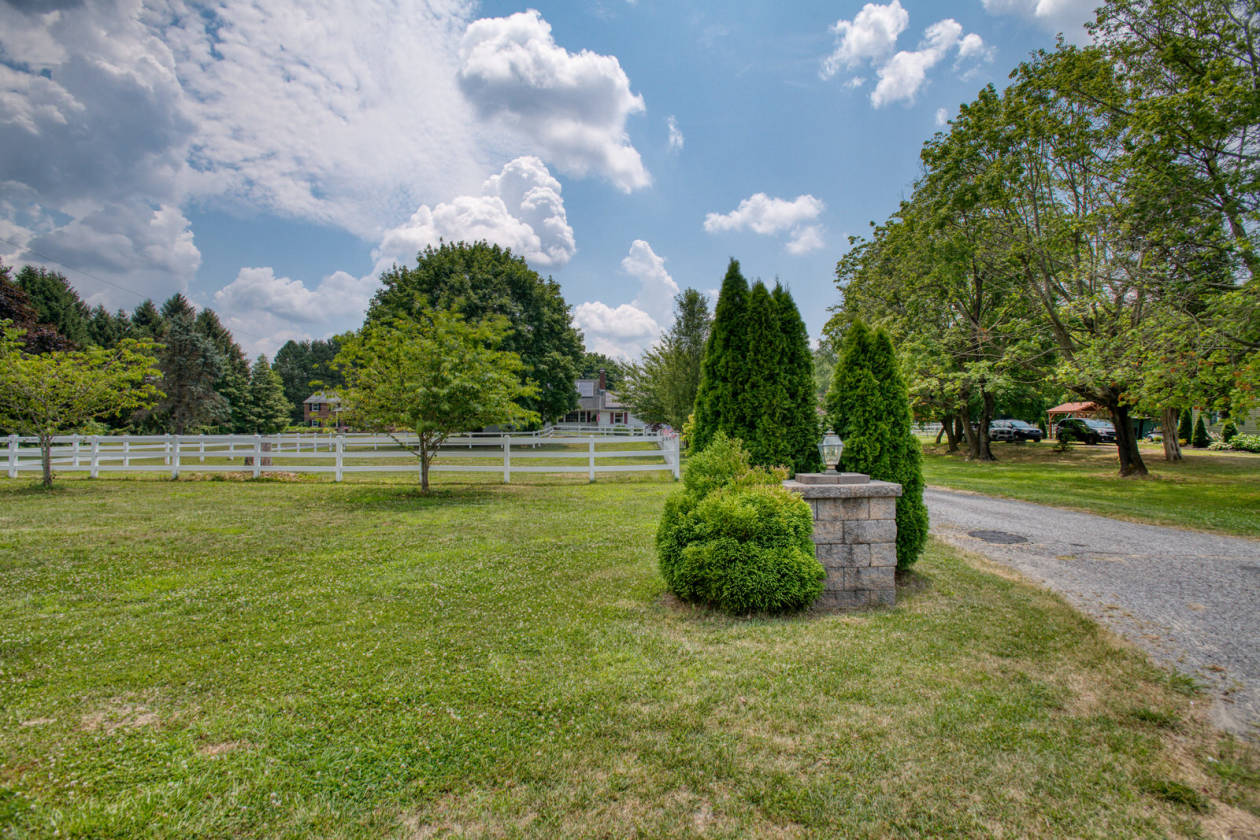 5 Acre Horse farm with 2300+ sqft home Monroe Township, Gloucester