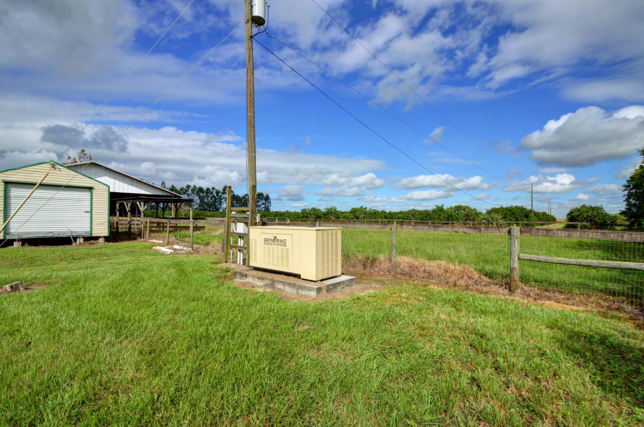 Enjoy the Country Life on a 20 Acre Farm Home! Vero Beach, Indian
