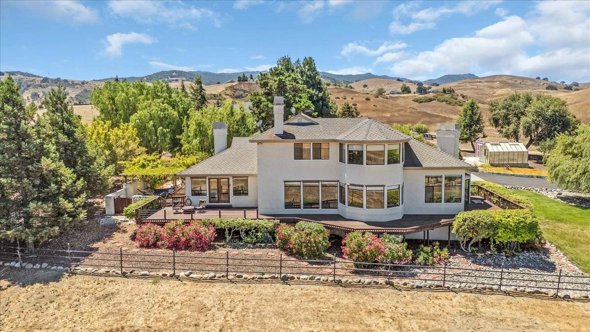 Horse Property for sale.