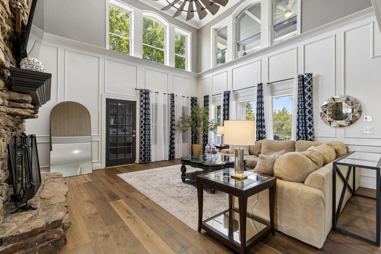 where refined luxury meets relaxed living - photo 22