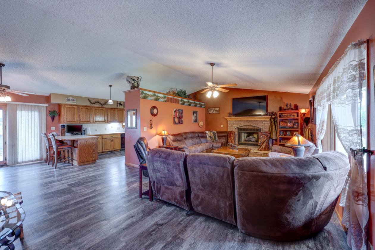 Winfield Kansas, Turn-Key Hobby Farm - photo 7