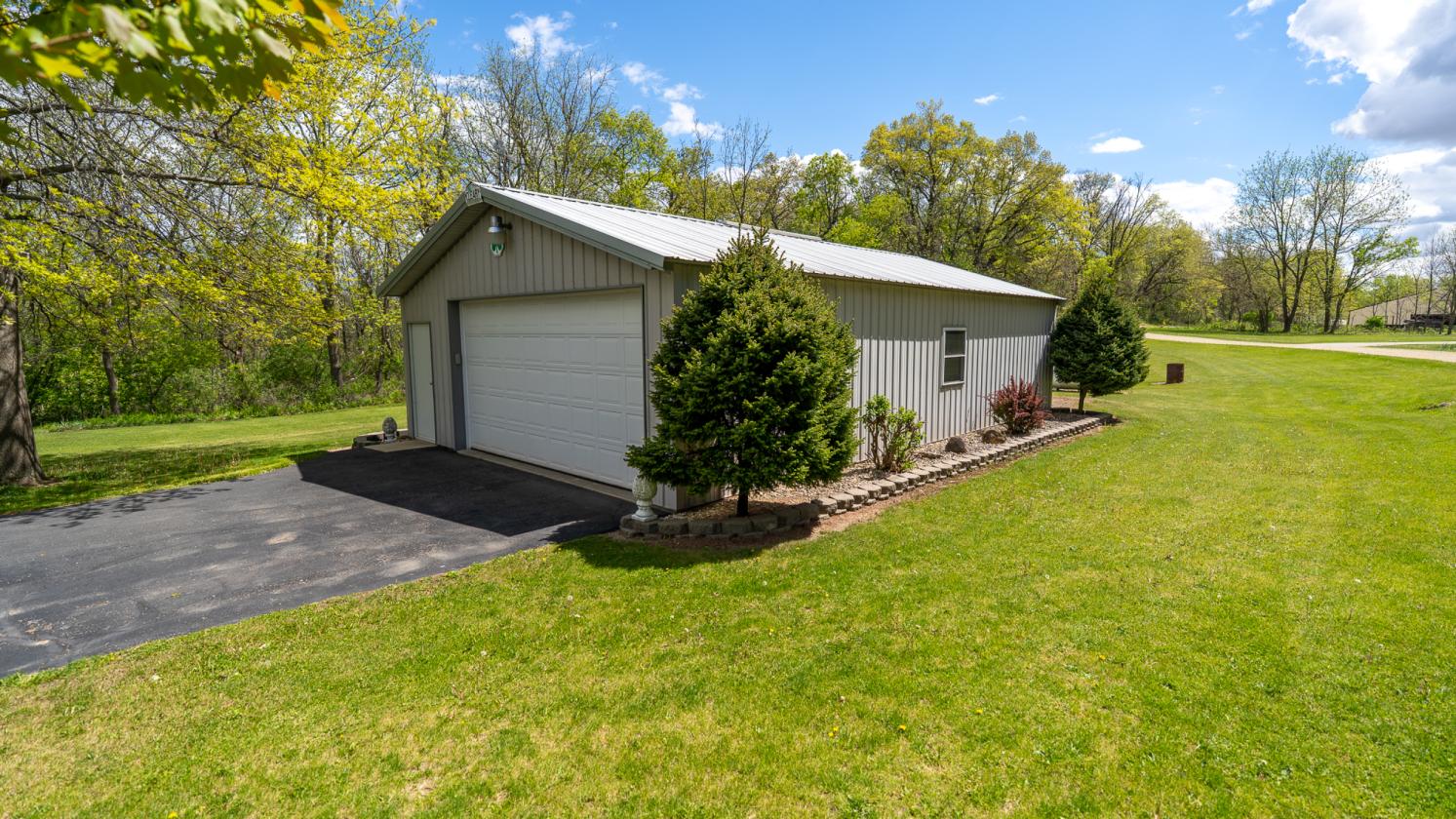 Bring Your Horses Home – 8 Scenic Acres Near MSN - photo 2