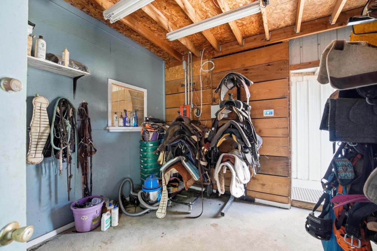 Premier Equestrian Estate on Nearly 20 Acres - photo 14